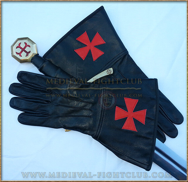 Leather Gauntlet Gloves - Templar Brother Crusader